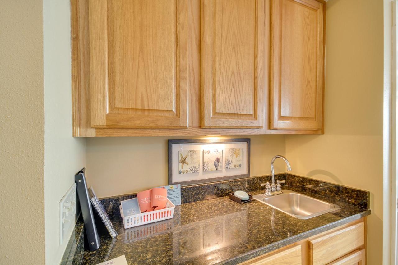 Beachfront Gulfport Vacation Rental With Balcony! Екстер'єр фото