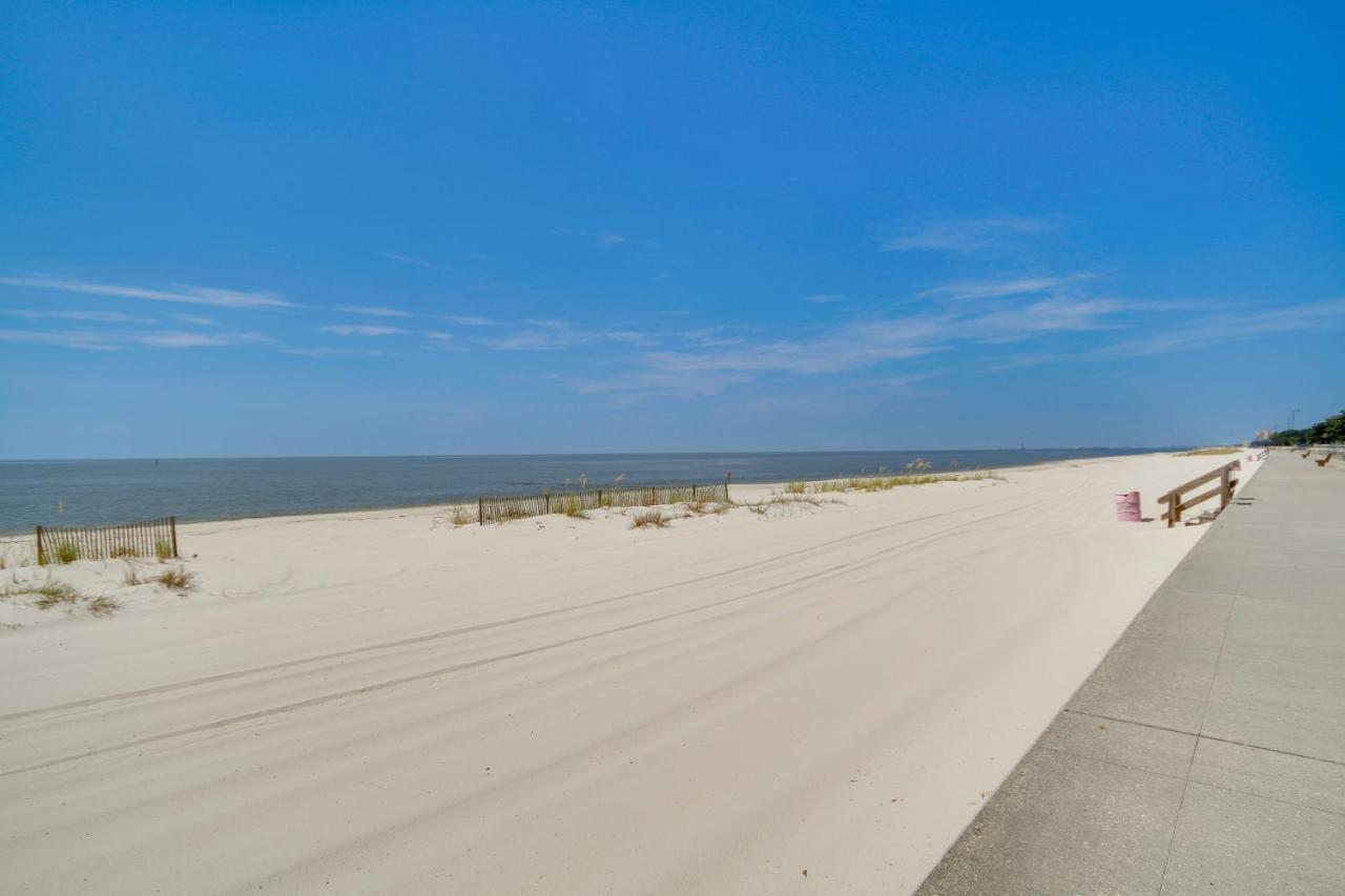 Beachfront Gulfport Vacation Rental With Balcony! Екстер'єр фото